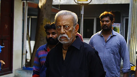I'm confident that Rajinikanth won't enter politics: Charuhasan 