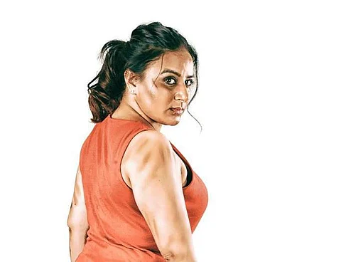 Pooja Gandhi returns to the silver screen with Samhaarini