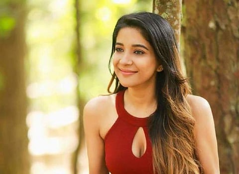 Sakshi Agarwal: I can't stand anyone crying, not even Meera Mithun