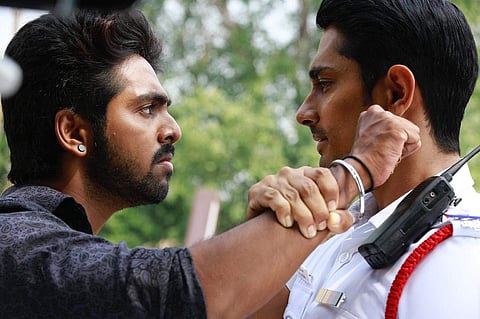 Pictures of Siddharth, GV Prakash and Lijomol Jose from Sivappu Manjal Pachai