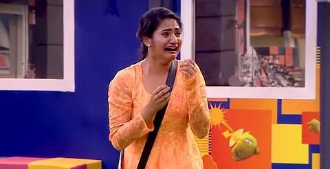 Losliya's father visits the Bigg Boss house; says she brought disgrace to the family