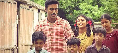 Yen Mikukki from Asuran: Brand new stills featuring Dhanush, Manju Warrier and Ammu Abhirami