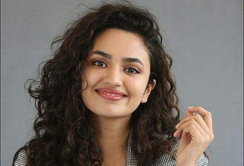 Malavika Nair signs Pelli SandaD