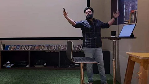 Karthik Dial Seytha Yenn short film review: Gautam Menon's 96 in a phone call 