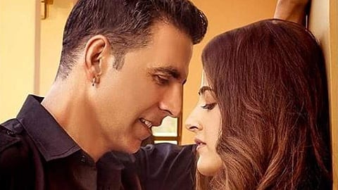 Akshay Kumar warns against fake casting calls for Filhall 2 