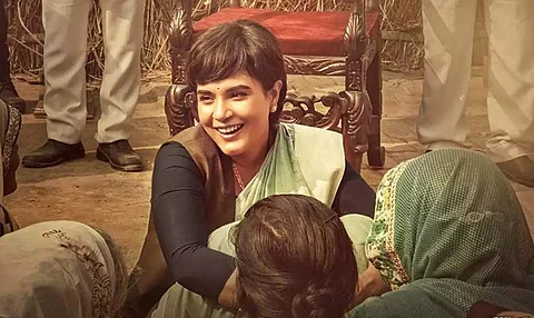 Madam Chief Minister movie review: A radical bore