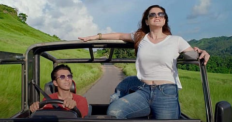 Hum Bhi Akele Tum Bhi Akele Movie Review: Queer road movie loses its way