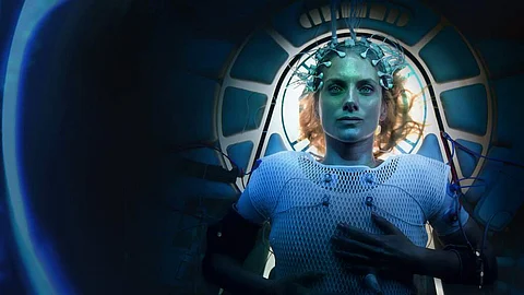 Oxygen Movie Review: Deftly staged claustrophobic thriller with some neat twists