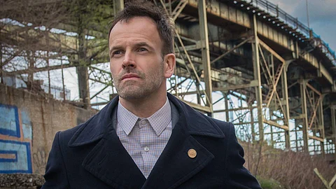 Jonny Lee Miller cast as Prime Minister John Major in The Crown Season 5