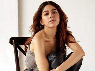 Alaya F shooting for U Turn in Chandigarh