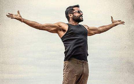 Madras High Court lifts ban on Soorarai Pottru Hindi remake