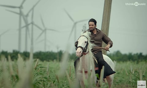Santhanam in Agent Kannayiram teaser