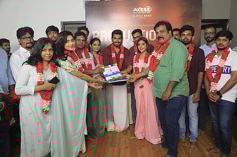 Director S Sathiyamoorthy's next with Losliya-Munishkanth goes on floors