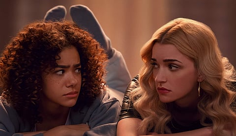 Ginny and Georgia season 2 still