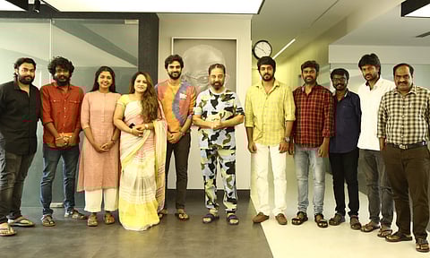 Kamal Haasan with Sila Nerangalil Sila Manidhargal team