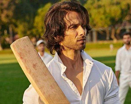 Shahid Kapoor starrer Jersey's release date postponed by a week
