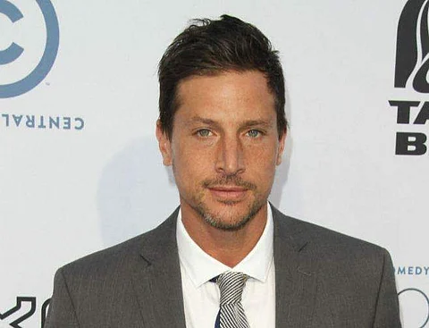 Simon Rex