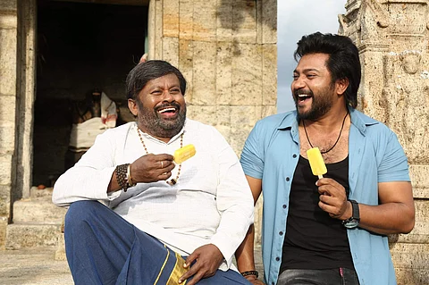 A still from Thadai Udai