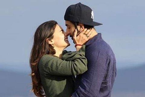 Fans believe this is the photo of Ranbir Kapoor proposing to Alia Bhatt