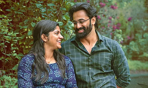 First look of Unni Mukundan and Aparna Balamural film Mindiyum Paranjum out