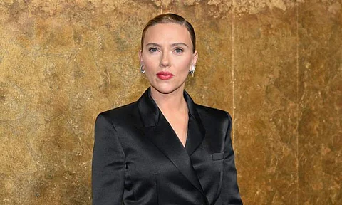 Scarlett Johansson in talks to headline Gareth Edwards' Jurassic World film