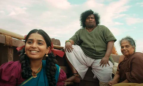 Yogi Babu moves mountains to keep him afloat in Boat teaser
