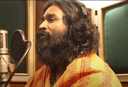 Dhanush surprises fans with his reprised version of Vaa Vaathi  
