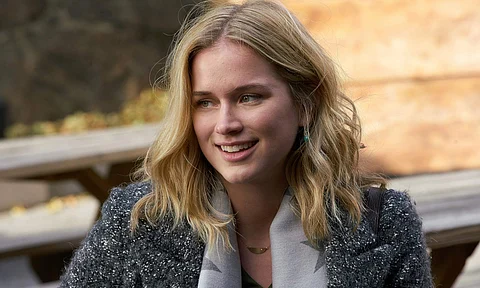Elizabeth Lail to star in Five Nights at Freddy's