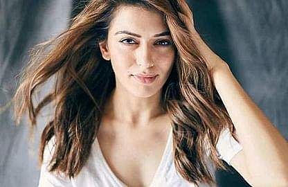 Hansika Motwani wraps up shooting for Man 