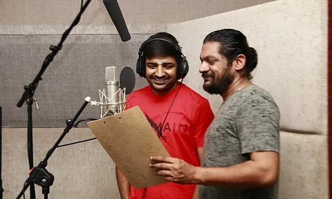 Dubbing for Sathish's Vithaikkaran begins 