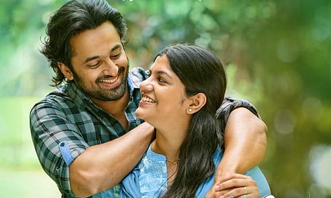 Unni Mukundan, Aparna Balamurali's Mindiyum Paranjum picked at the Indian film festival, Alberta