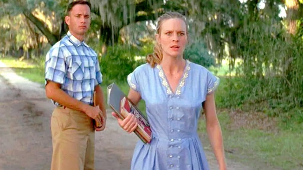 Robin Wright responds to criticism of her "Forrest Gump" character